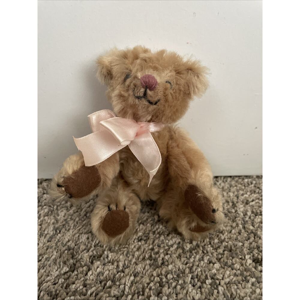 VTG Goldie's Bear by Jan Hagara-Russ Berrie & Co Moveable Arms & Legs 6" 1990